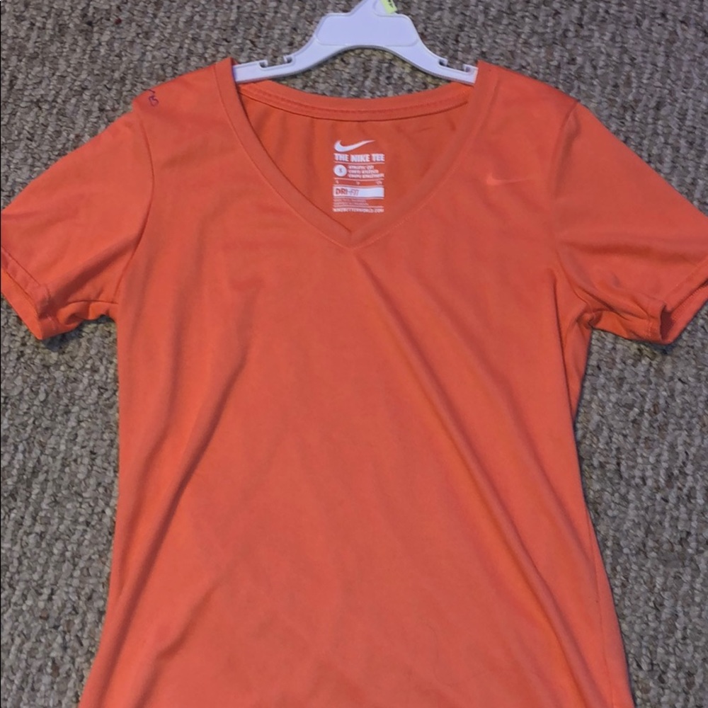 Nike Workout Shirt (dry-fit)